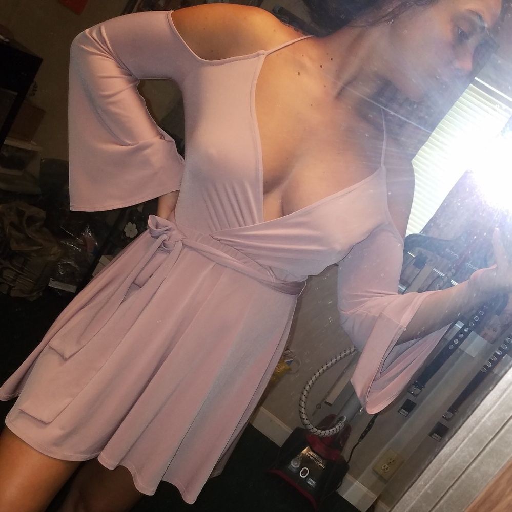 F21 Blush Dress🧞♀️ - Picture 1 of 4